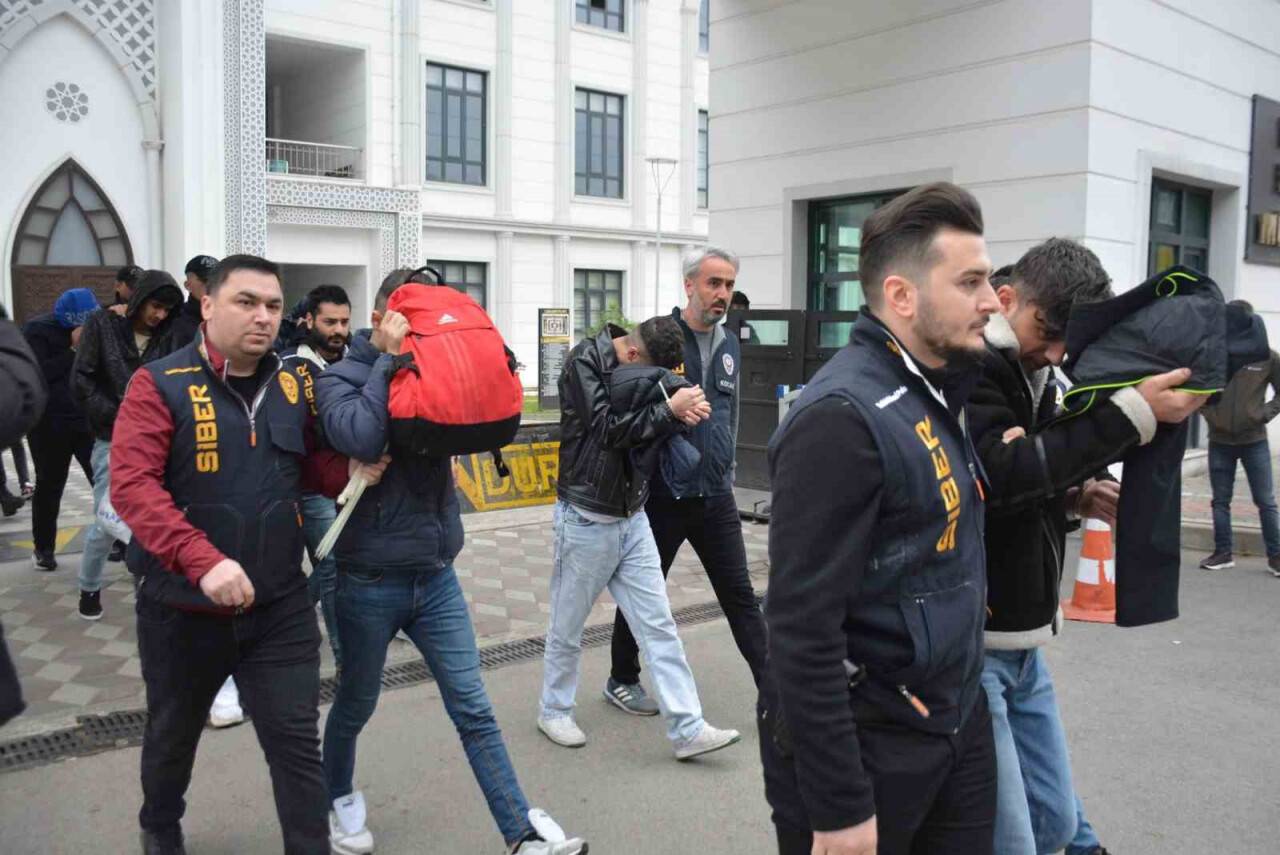 Karavan ve konteyner dolandırıcılarına operasyon