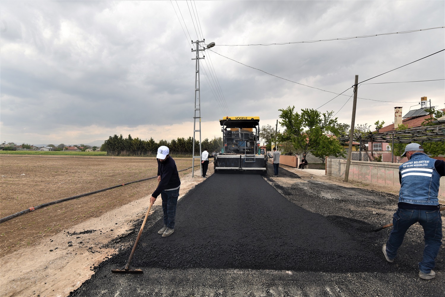 Karatay'da asfalt çalışmaları devam ediyor