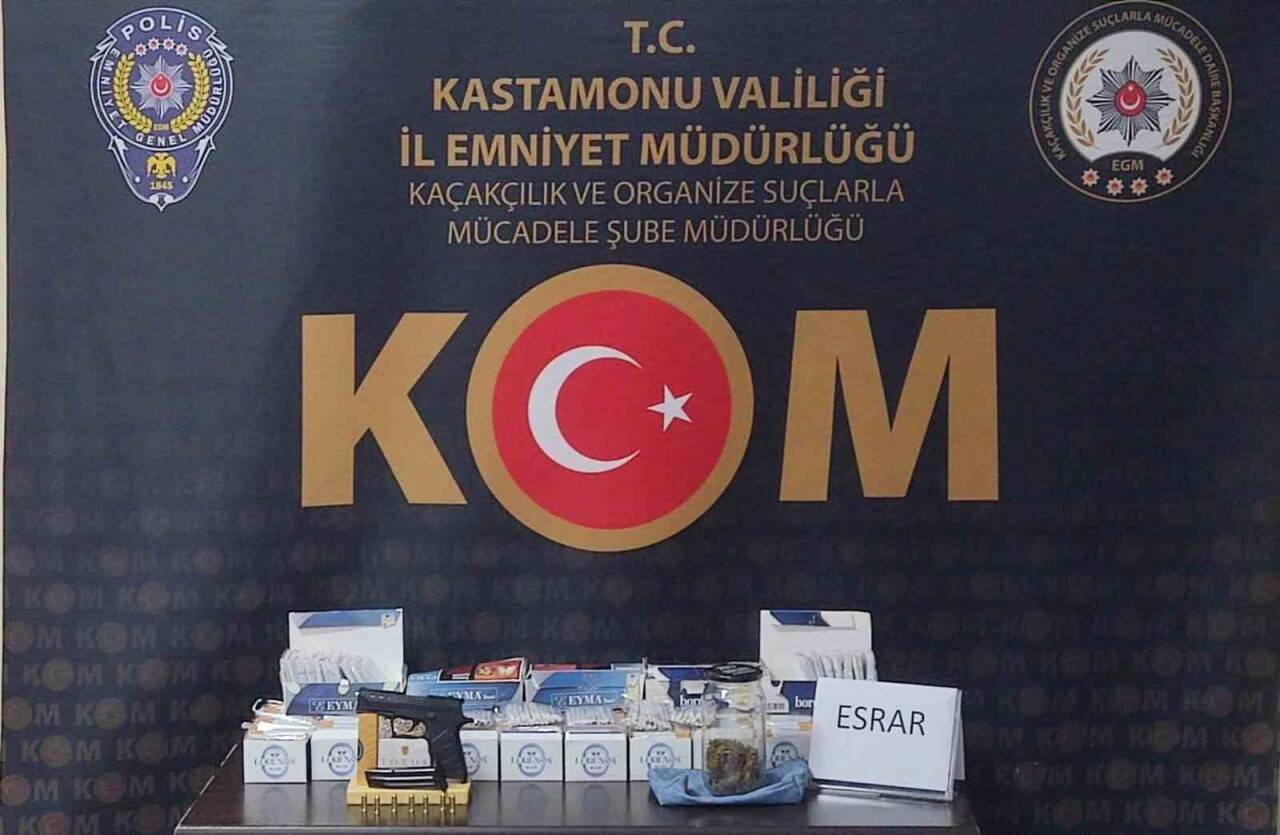 Uyuşturucu operasyonu: 2 gözaltı