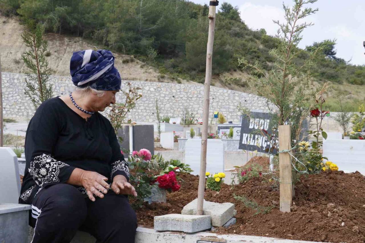 En acı anneler günü: “Kızım sen gelemedin ben sana geldim”