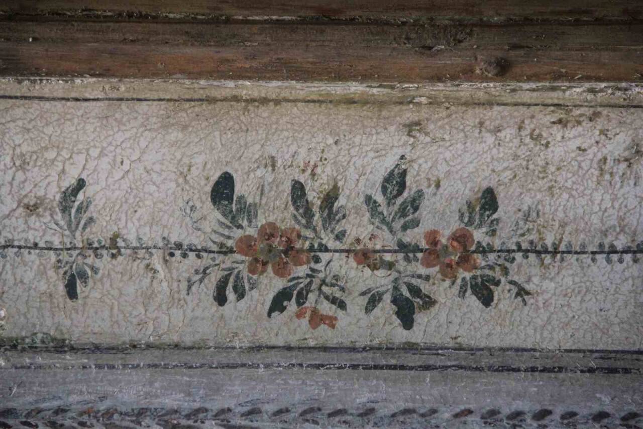 Tarihi camide 250 yıllık Osmanlı motifleri gün yüzüne çıkarıldı