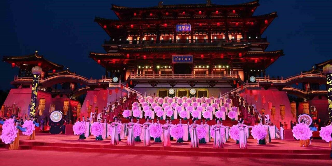 Çin-Orta Asya Zirvesi dans gösterisiyle başladı