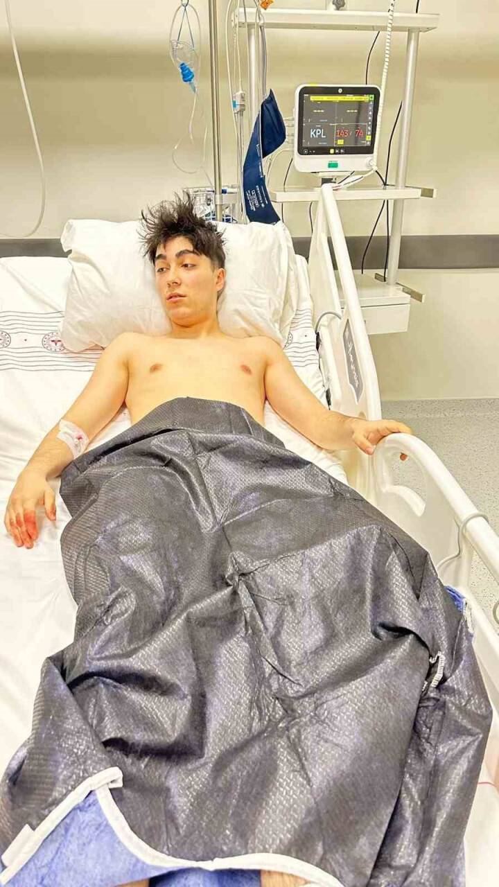 Gazeteciye saldırıp oğlunu bıçaklayan 2 zanlı tutuklandı