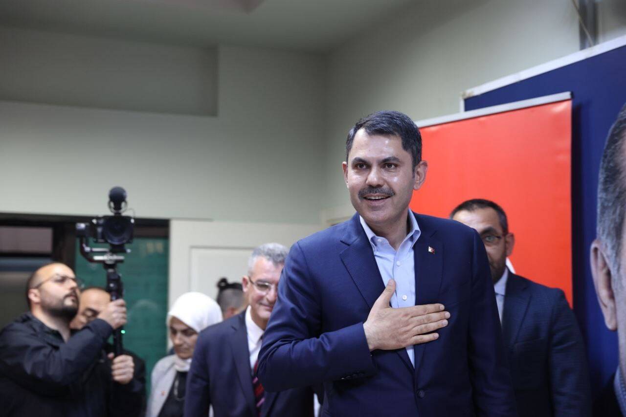 Bakan Kurum: "Milletimiz 100 yılda yapılacak işleri 21 yıla sığdıranların yanında oldu"