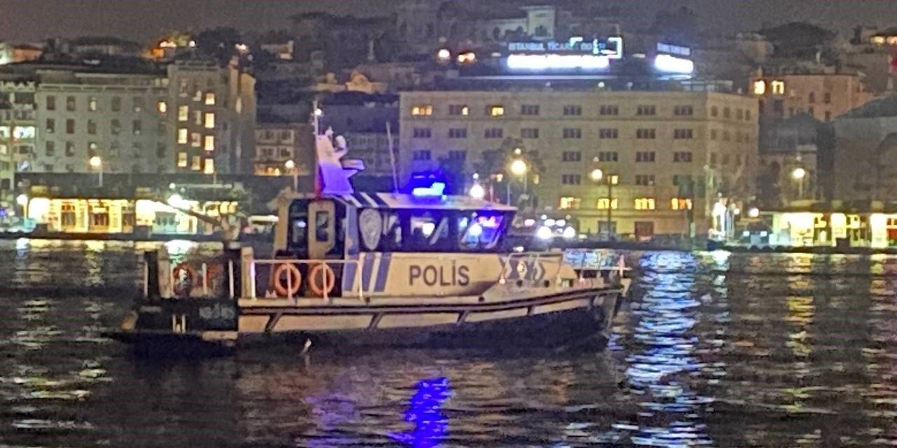 Galata Köprüsü’nden denize düşen vatandaş hayatını kaybetti