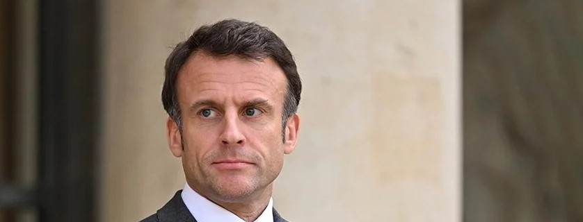 Fransa'da Cumhurbaşkanı Macron'un Hitler'e benzetildiği afişlere ilişkin soruşturma başlatıldı
