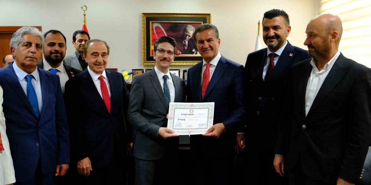 Milletvekili Sarıgül mazbatasını aldı