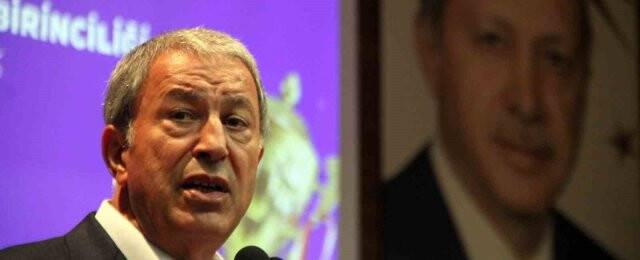 Depremzedelerin ’Tekirdağ’ korkusuna Bakan Akar: Başımızın tacısınız