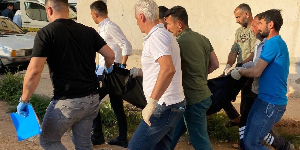 Cani koca 4 çocuk annesi eşini sırtından 8 kez bıçaklamış