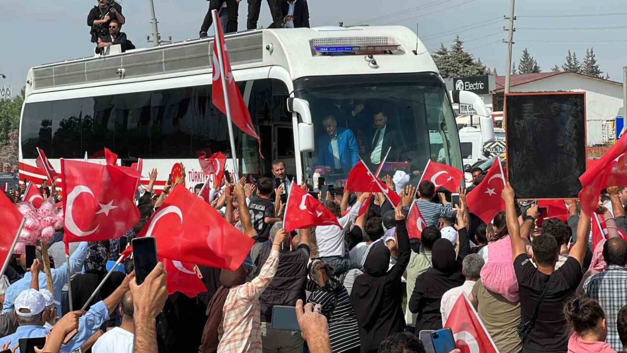 Cumhurbaşkanı Erdoğan’a Hatay’da sevgi seli