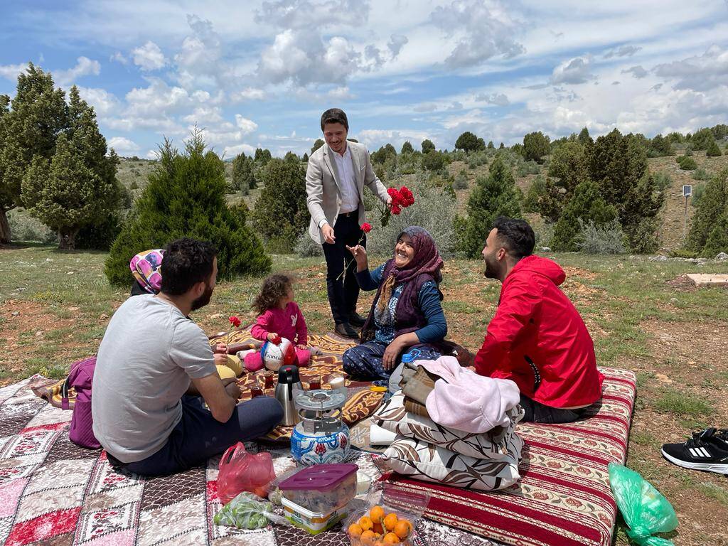 Özboyacı: Gençlere en büyük vaadimiz tam bağımsız Türkiye