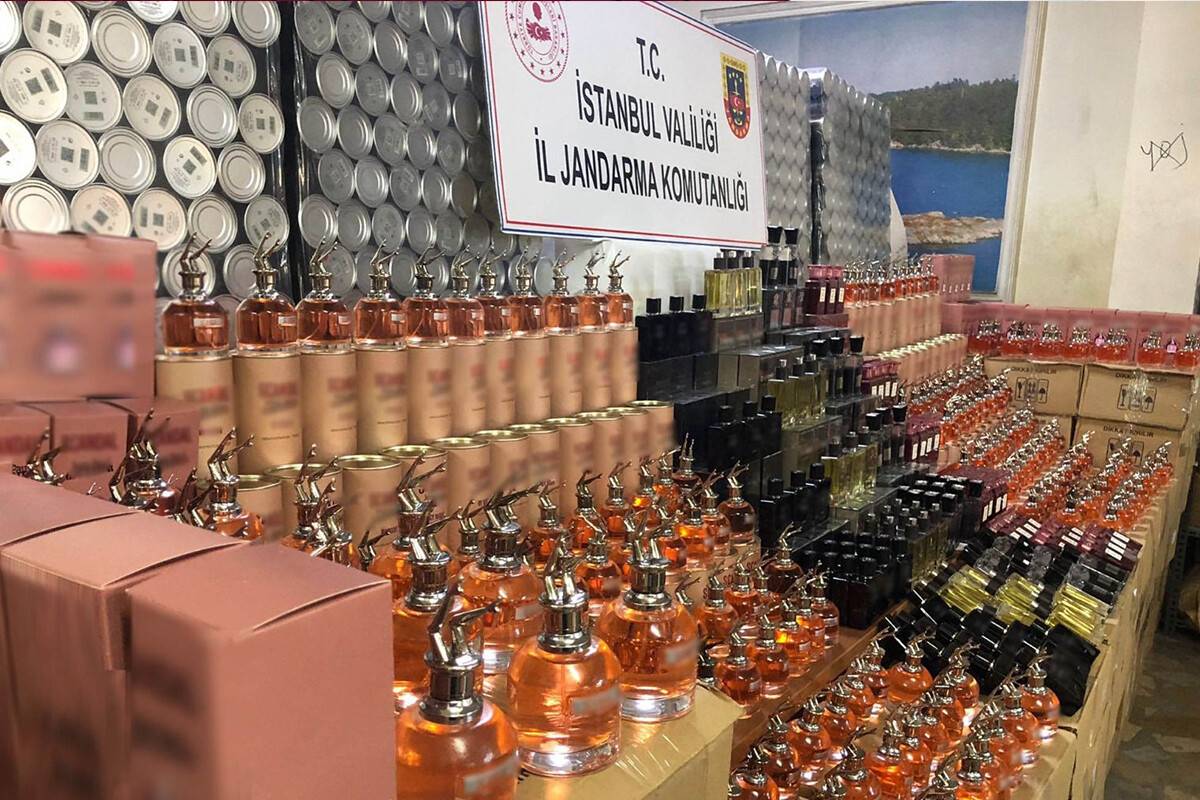 Jandarma’dan sahte parfüm operasyonu