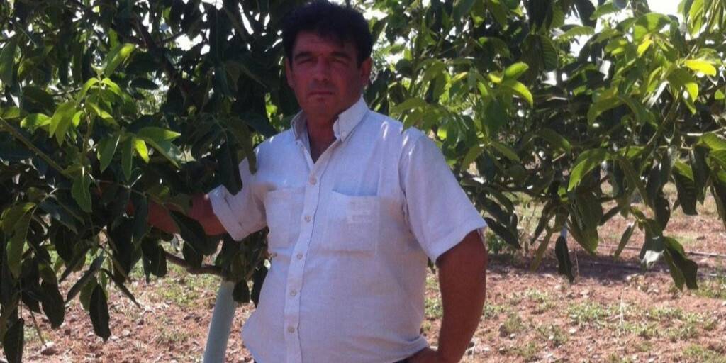 Üzüm bağında av tüfeğiyle öldürülen kadının komşusu tutuklandı