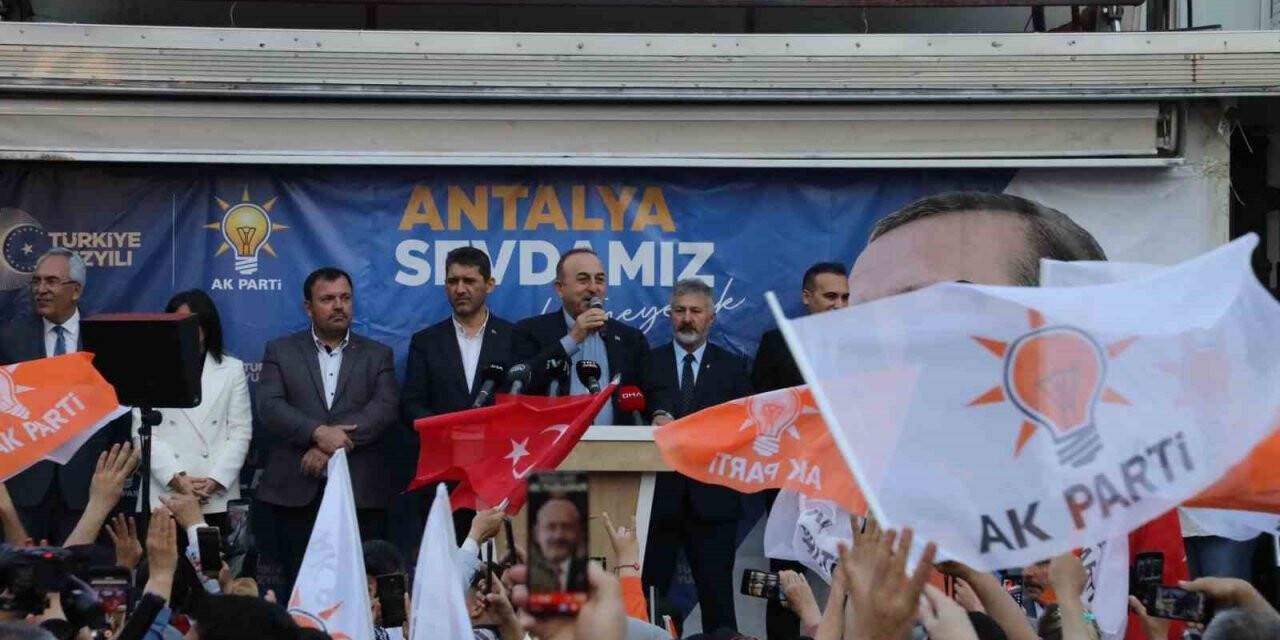 Bakan Çavuşoğlu: "Suriyelileri gönderelim ama insani bir şekilde Türk’e yakışır bir şekilde gönderelim"