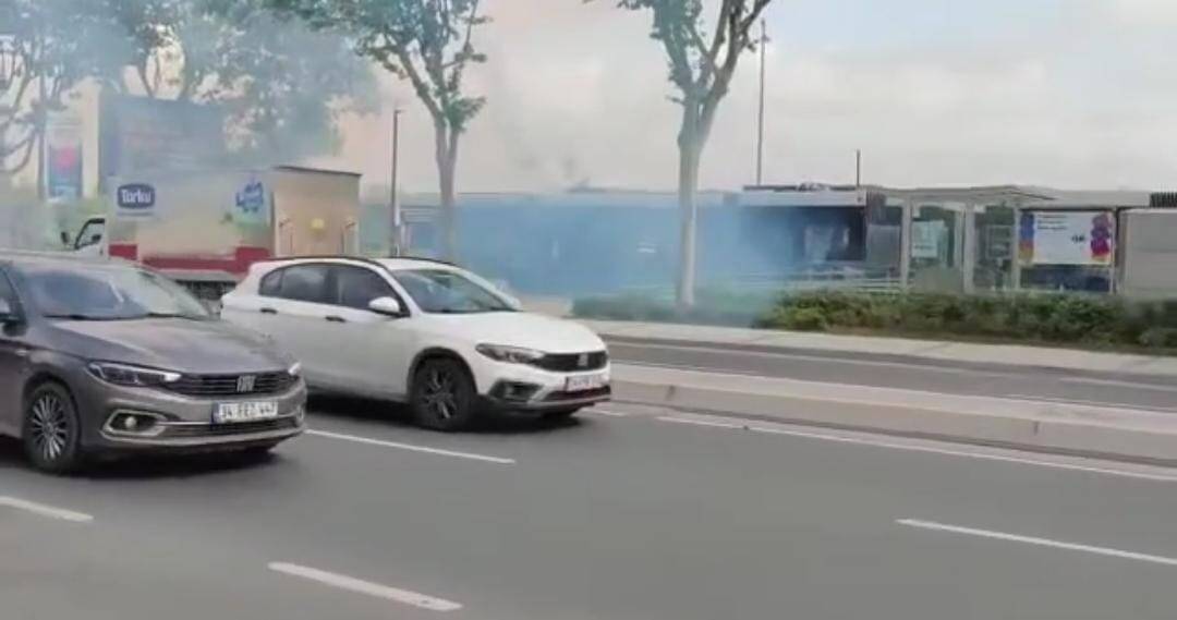 İstanbul'da  tramvayda korkutan yangın