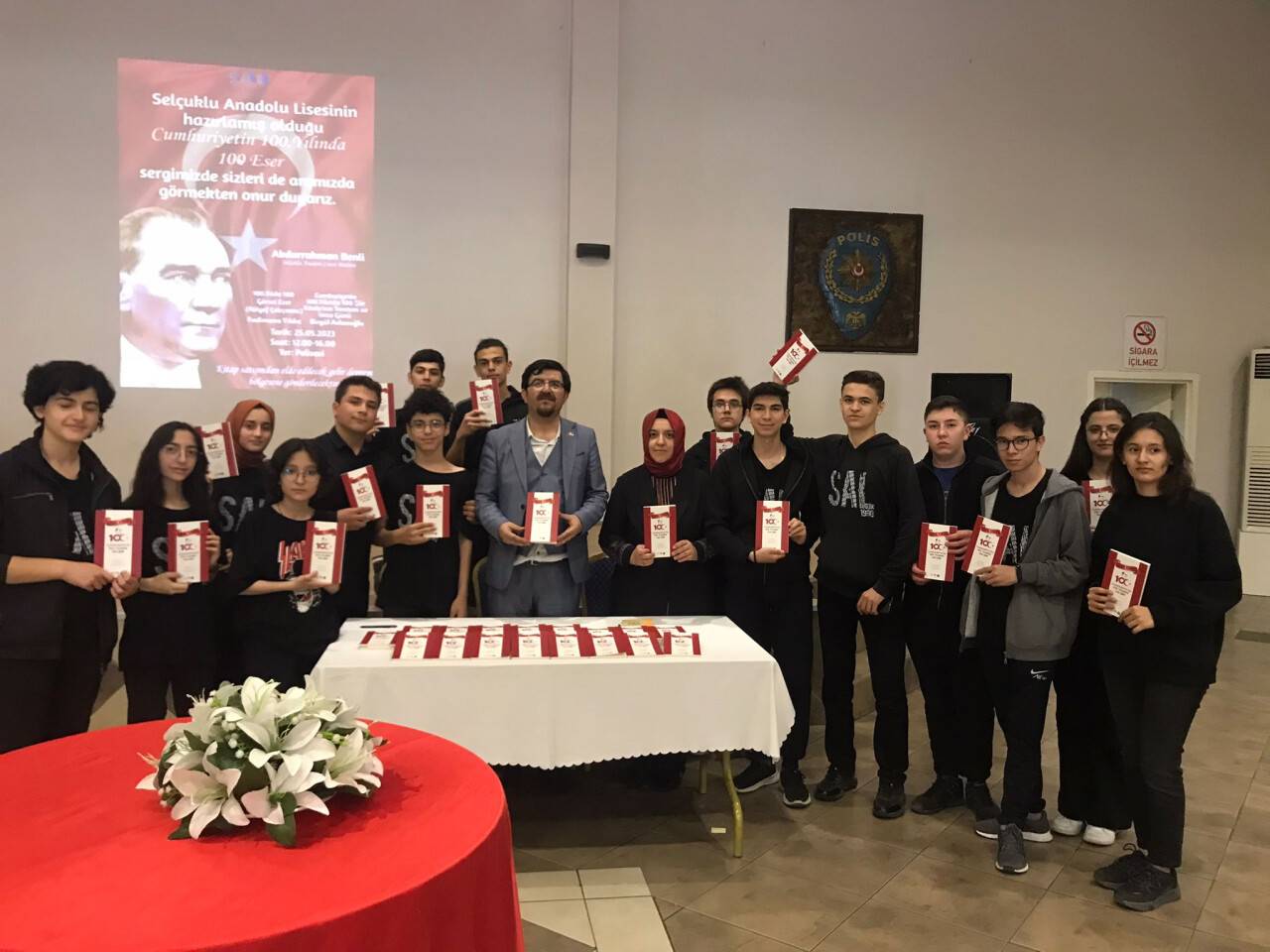 Selçuklu Anadolu Lisesi'nden anlamlı sergi