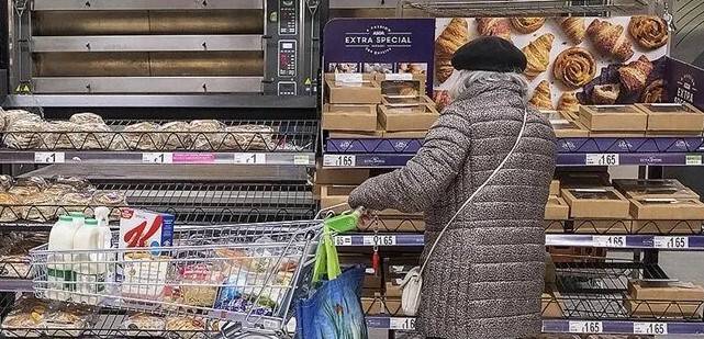 İngiltere Başbakanı Sunak, marketlerden sınırlandırma isteyecek