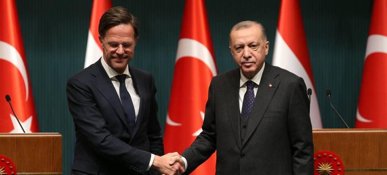 Cumhurbaşkanı Erdoğan’a Hollanda Başbakanı Rutte’den tebrik