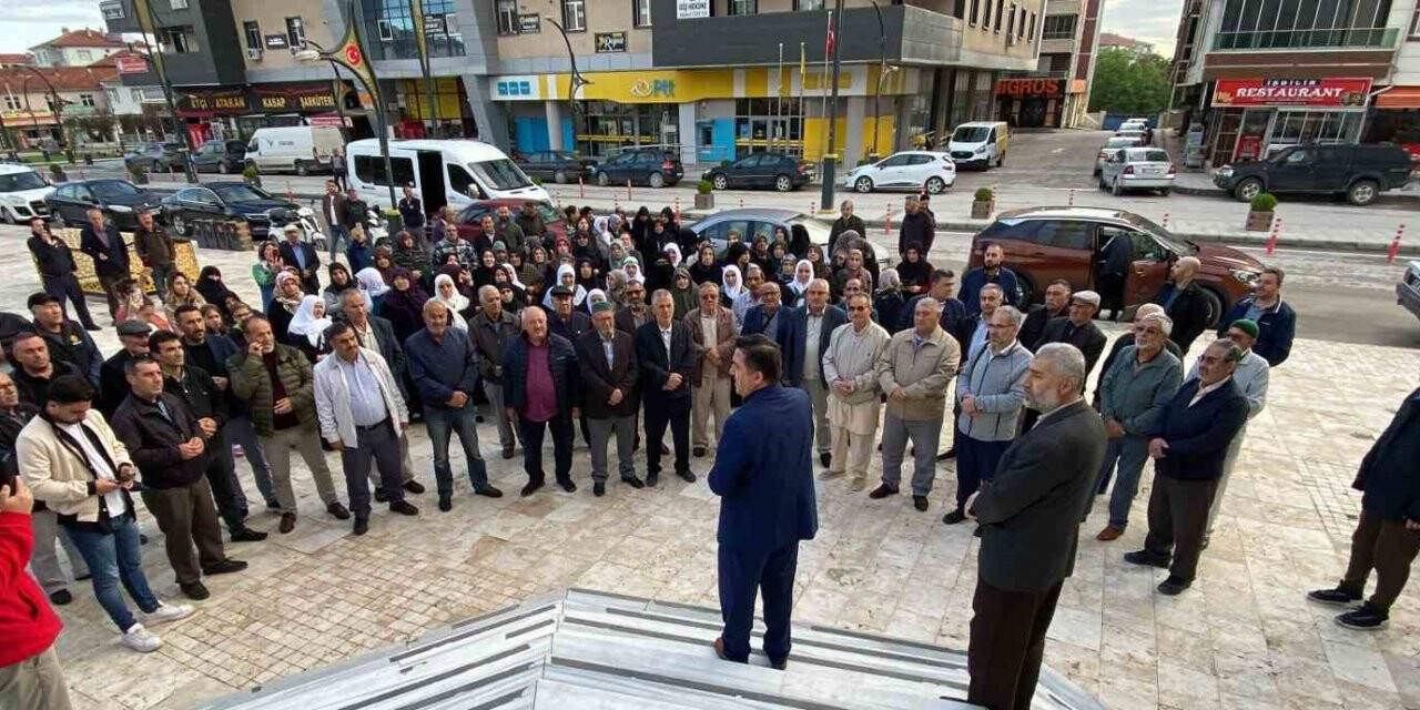 Kulu’da hacı adayları dualarla uğurlandı