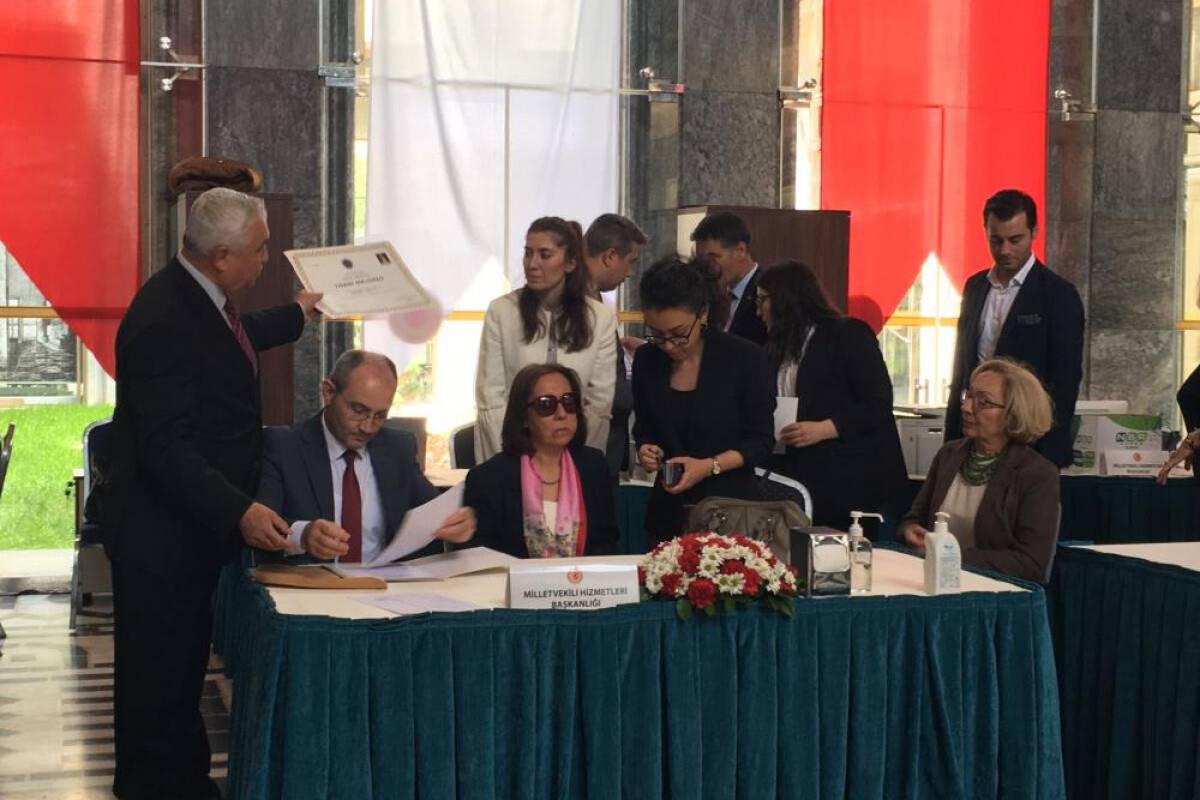 TBMM’de milletvekili kayıtları devam ediyor