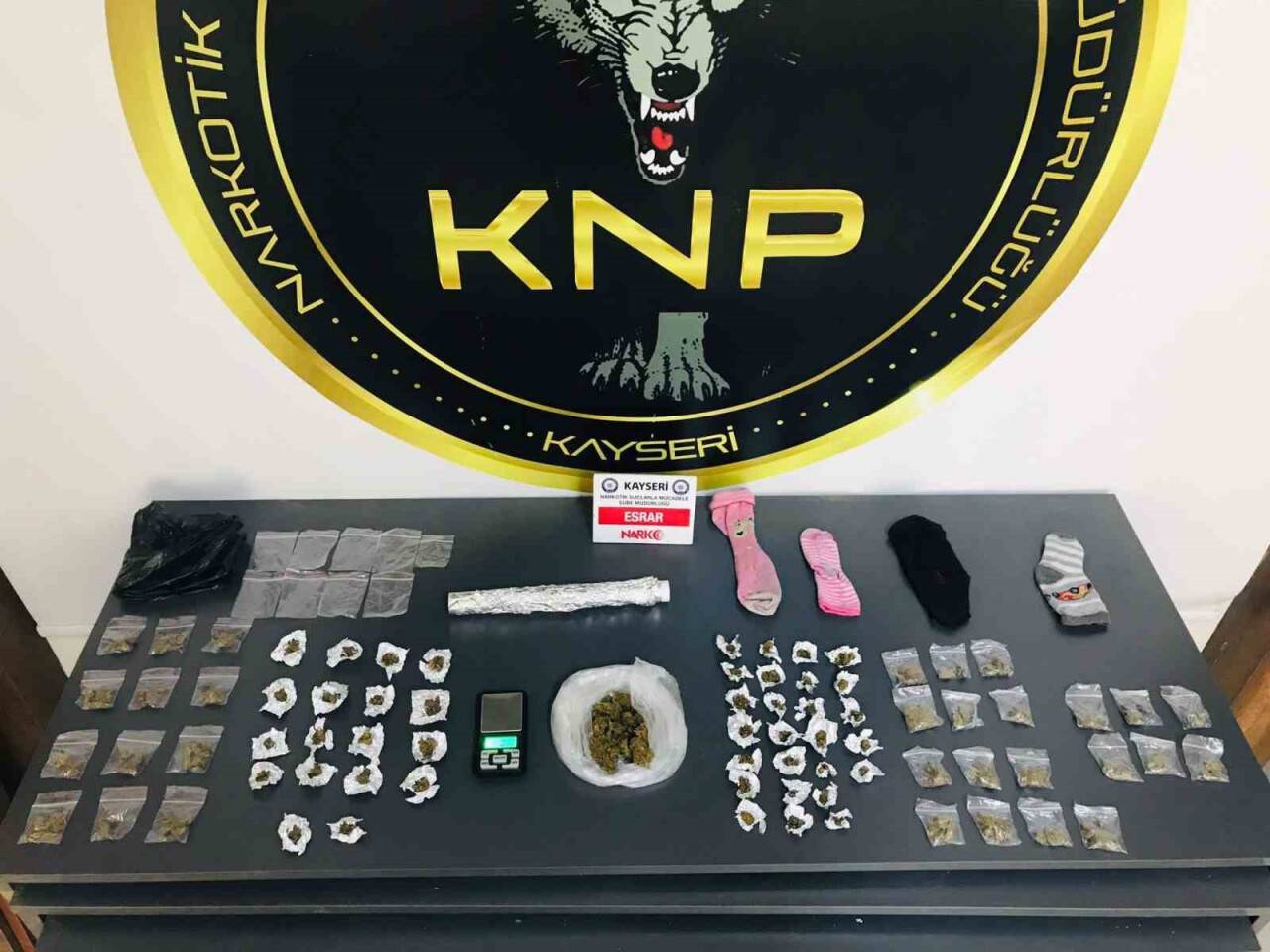 Uyuşturucu tacirlerine geçit yok