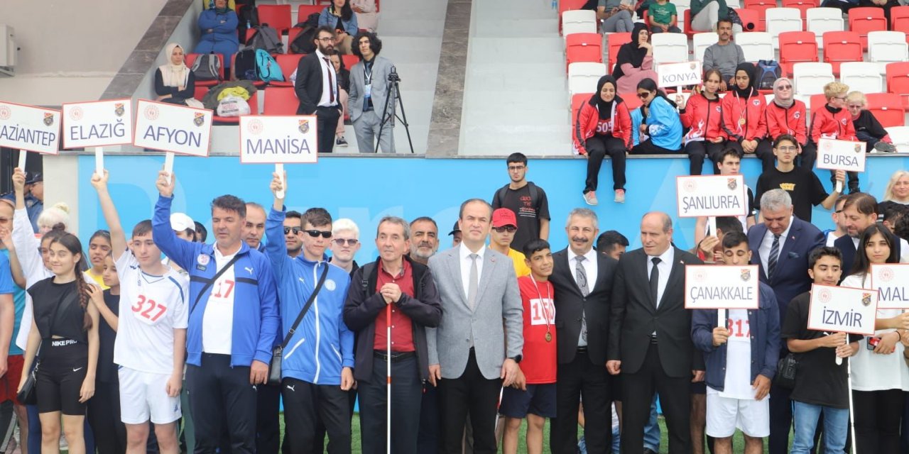 "Görme Engelliler Türkiye Atletizm Şampiyonası" Konya'da yapıldı