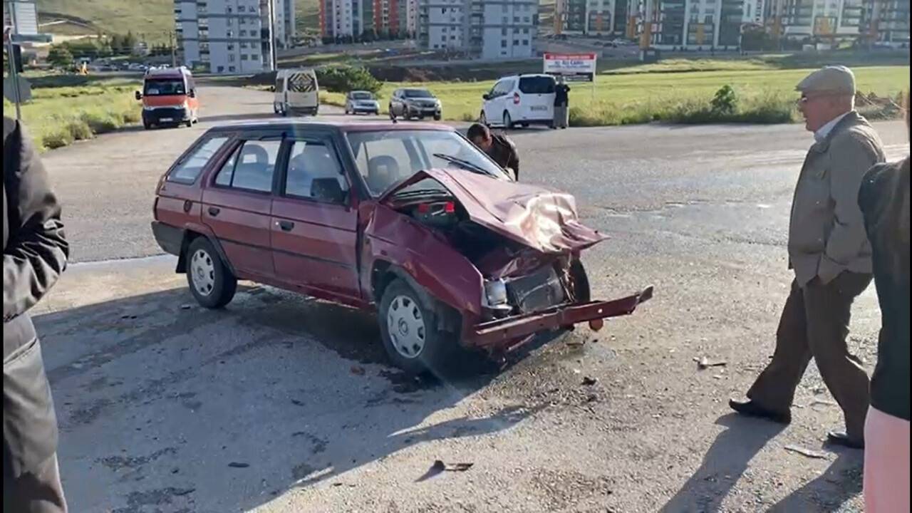 Trafik kazasında 4 yaralı
