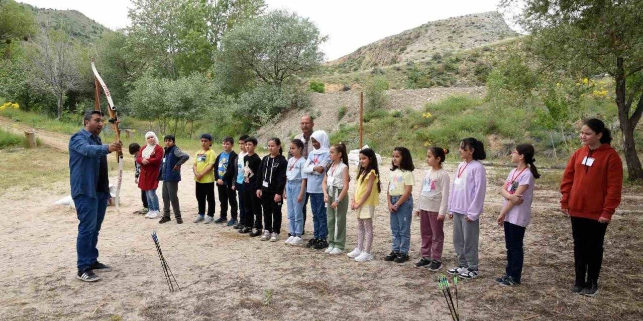 Sille Tabiat Okulu öğrencilerle doğa arasında köprü oluyor