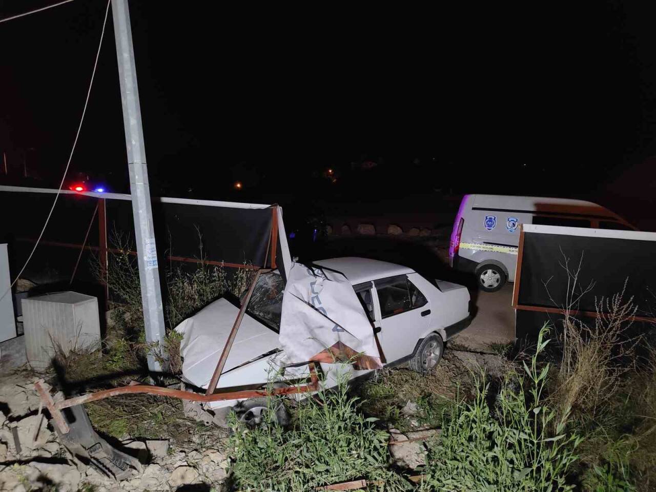 Gaz sızdıran çalıntı otomobil, terk edilmiş halde bulundu