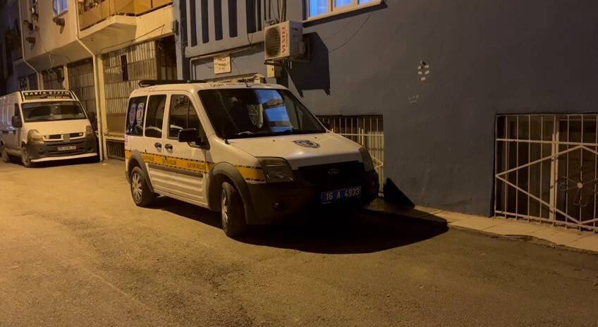 59 yaşındaki adam evinde bıçaklanarak öldürüldü