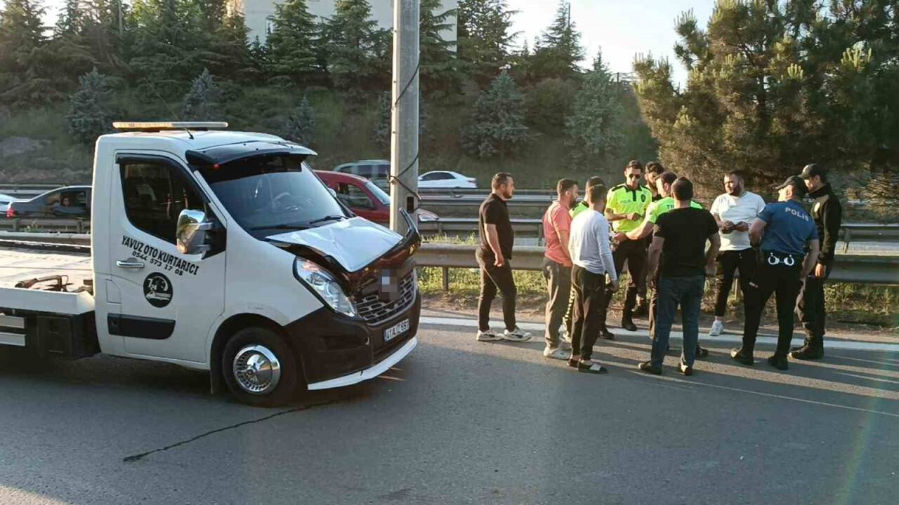 E-5’te çekicinin çarptığı yayanın iki bacağı da kırıldı