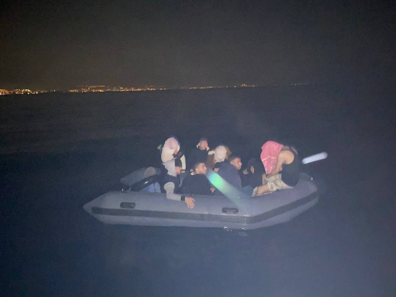 10 düzensiz göçmen kurtarıldı