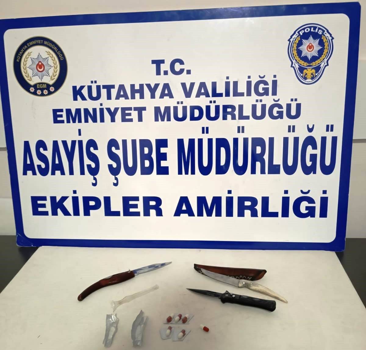 Polisin dur ihtarına uymayarak kaçan araçta uyuşturucu ele geçirildi