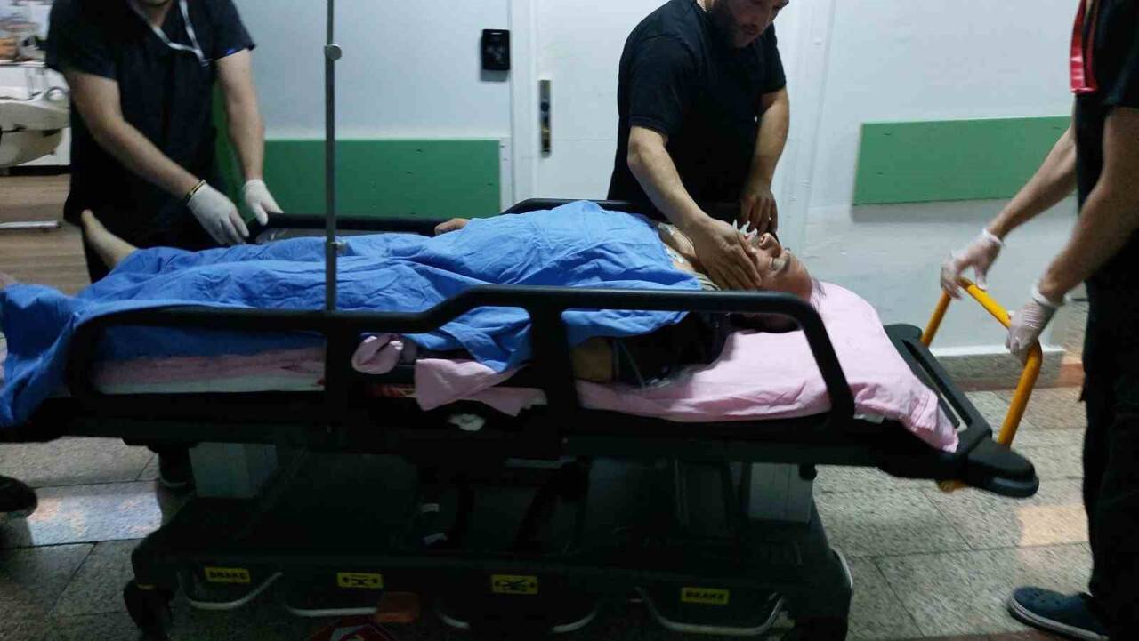 İş yerinin önünde uğradığı silahlı saldırıda ağır yaralandı