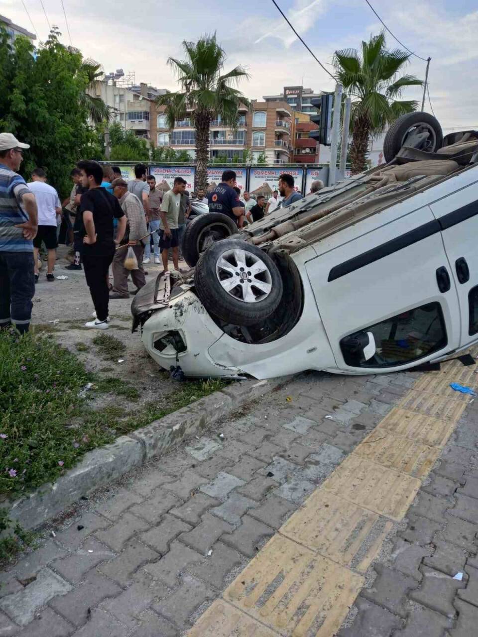 Trafik kazası: 1’i çocuk 5 yaralı