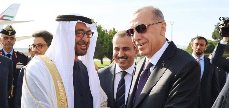 Cumhurbaşkanı Erdoğan, BAE Devlet Başkanı Al Nahyan ile bir araya geldi