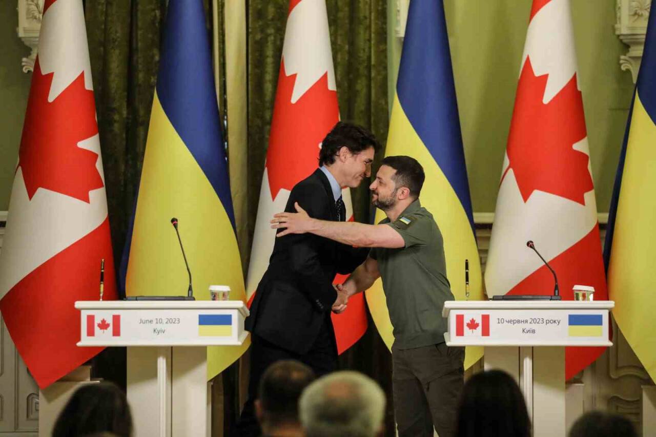Zelenskiy ve Trudeau Kiev’de bir araya geldi