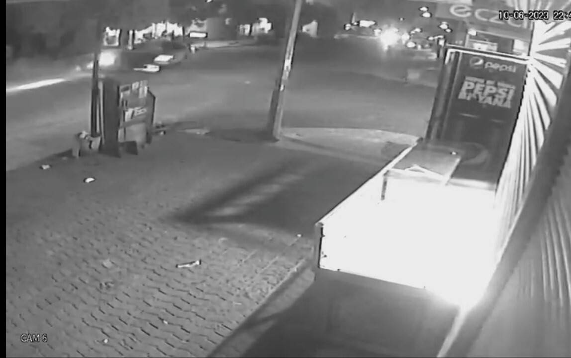 Şüpheli kovalayan polisler kaza yaptı