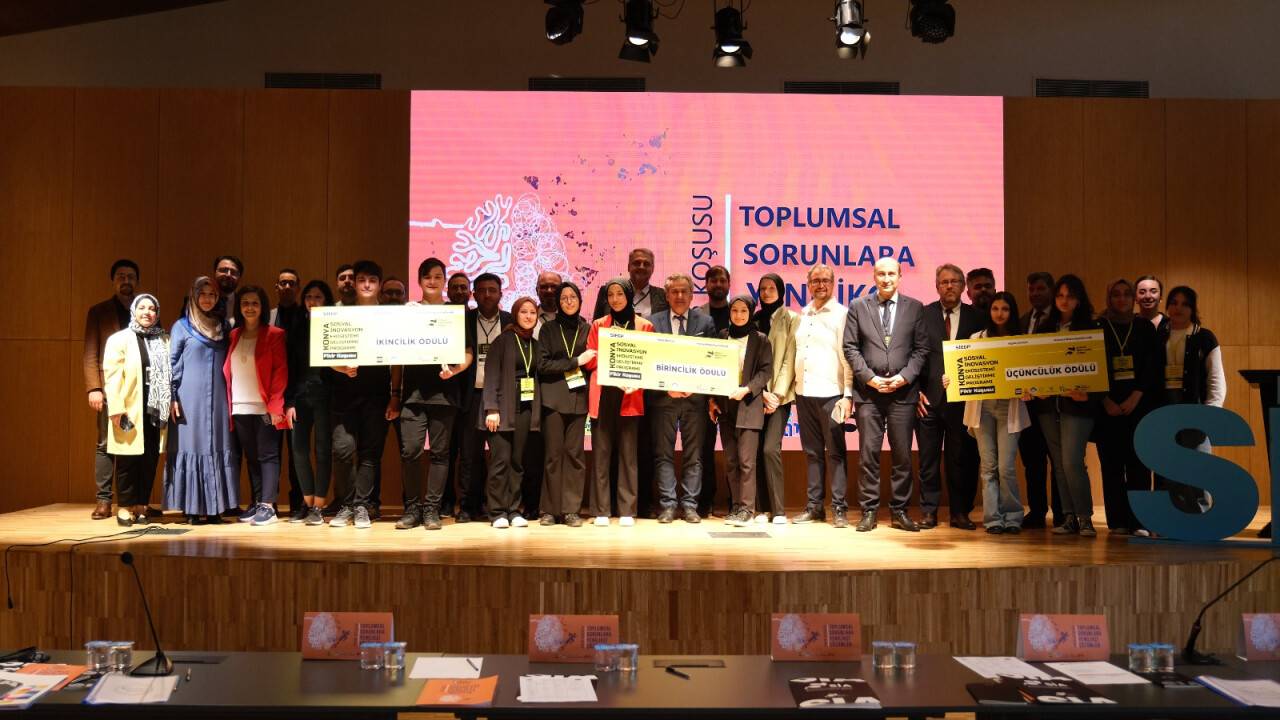 Ekosistemi geliştirme programında gençler fikirleriyle yarıştı