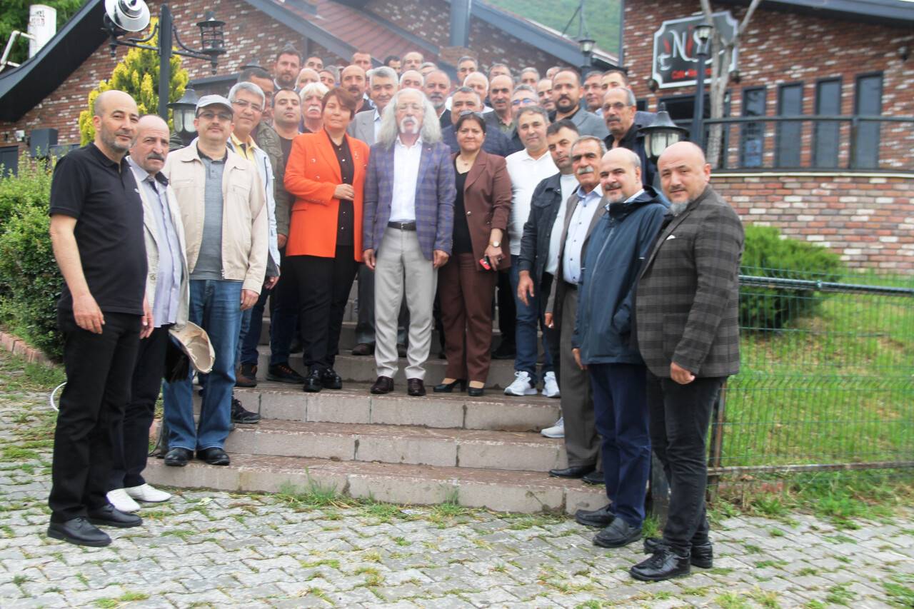 TURÇEVDER, Akşehir’de istişare toplantısı yaptı