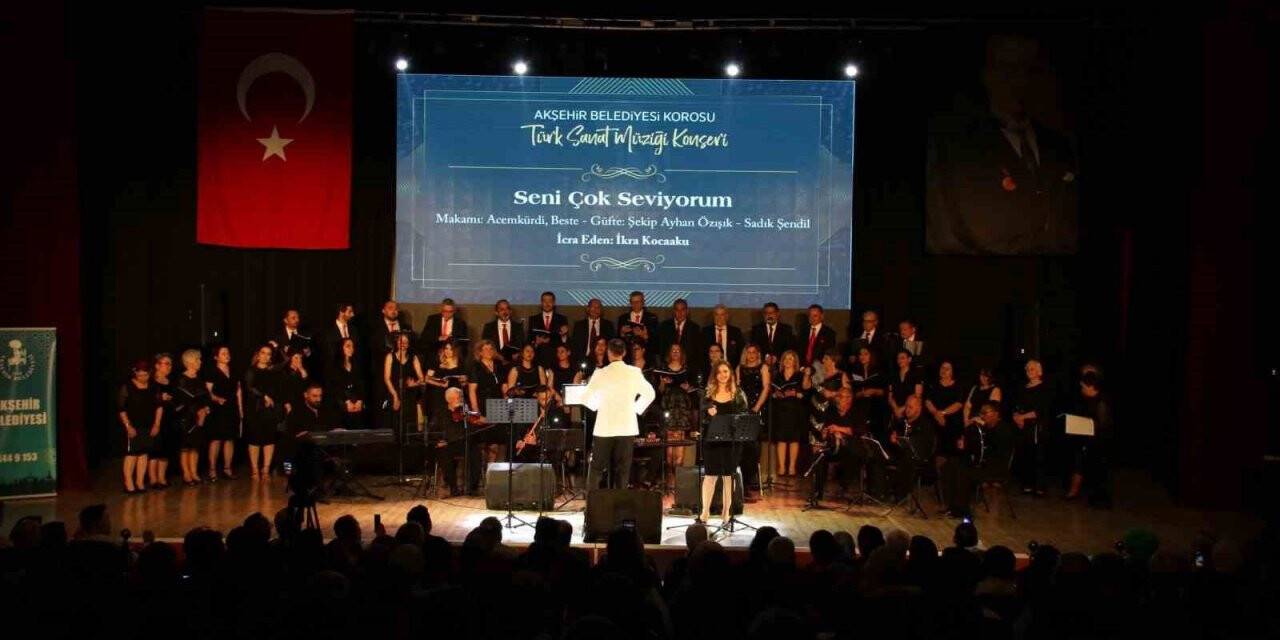 Akşehir Belediyesi TSM Korosundan konser