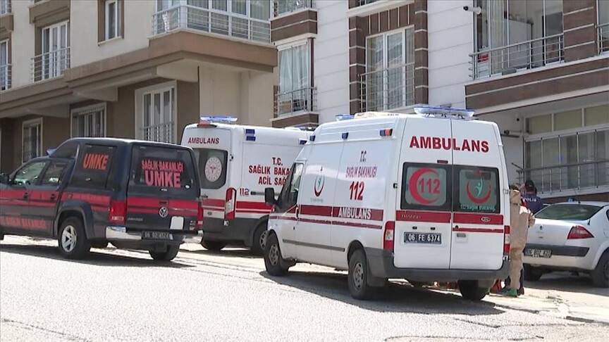 Ankara'da zehirlenme nedeniyle 2 kişi hayatını kaybetti, 1'i ağır 5 kişi hastaneye kaldırıldı
