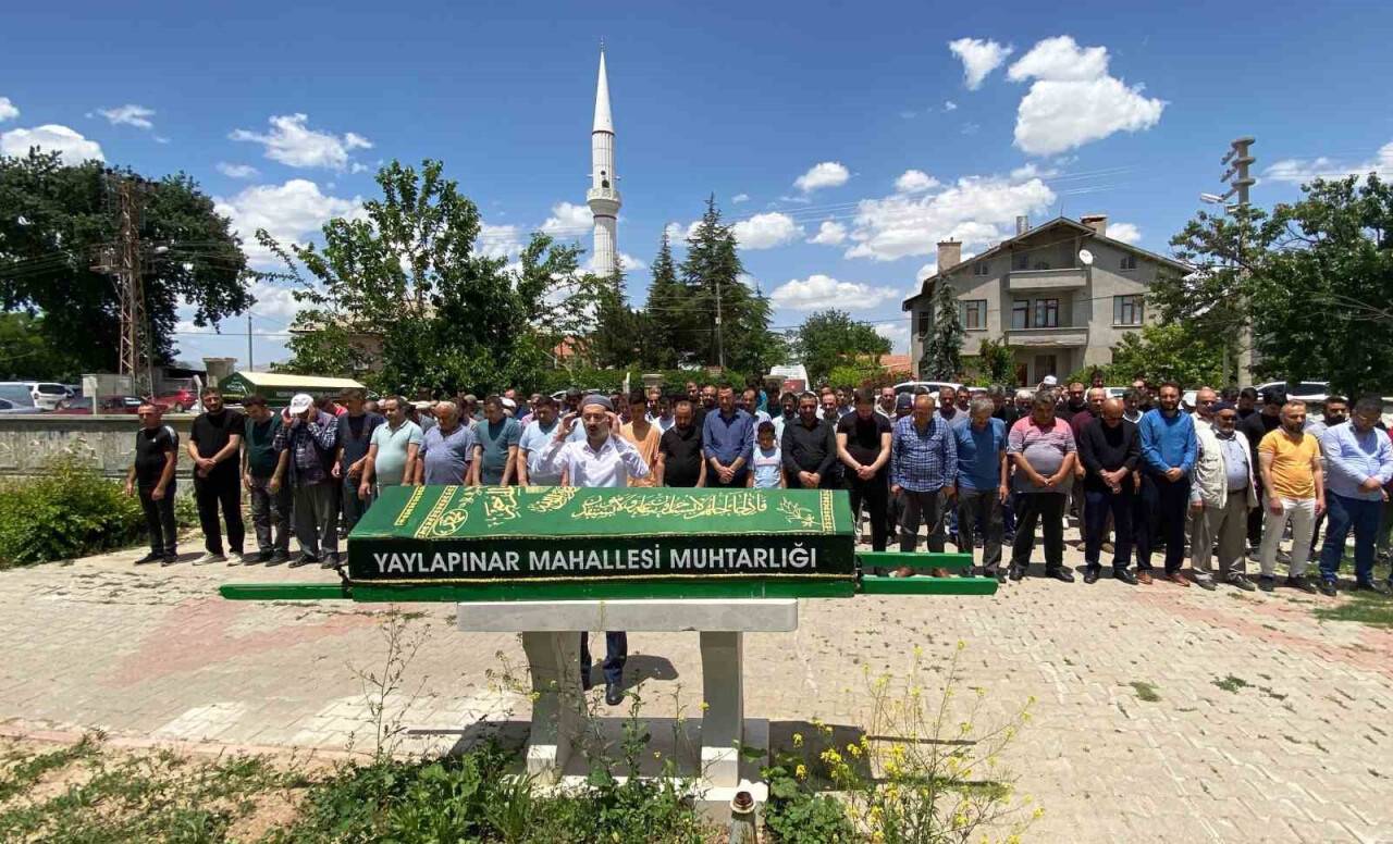 Konya'da kanalda cansız bedeni bulunan çocuğa acı veda