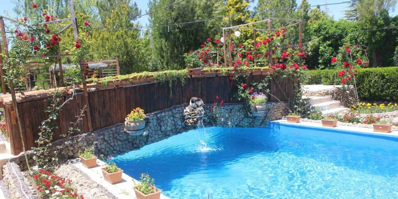 Çölleşmeyle anılan Karapınar’da "vaha" oluşturdu