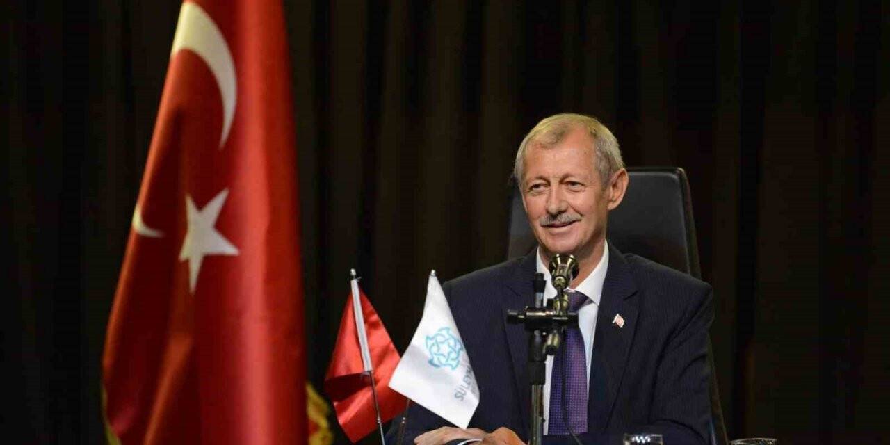 Tepki çeken konserden sonra ilçeye yeni başkan seçildi
