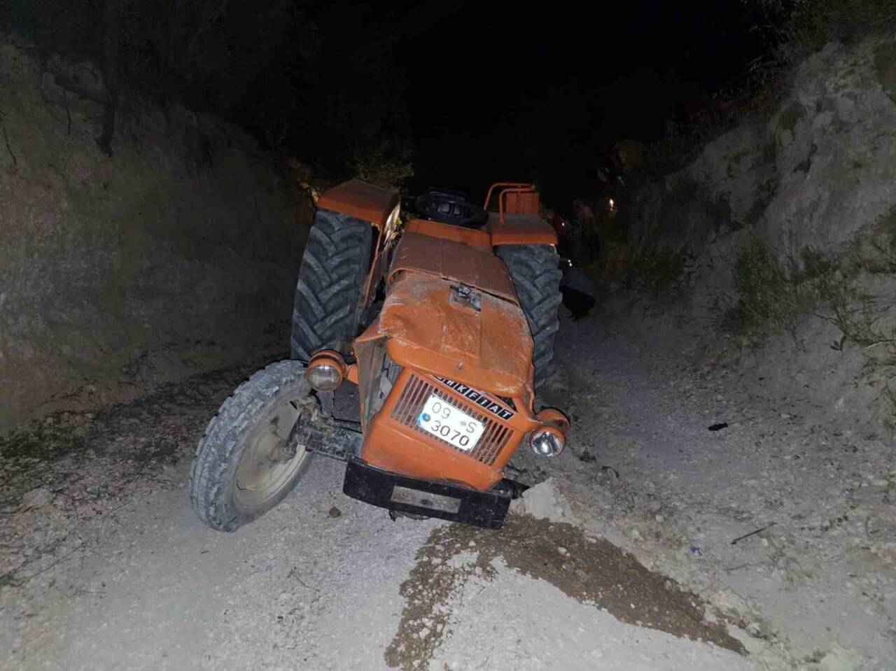 Direksiyon hakimiyetini kaybeden sürücü 1 öldü