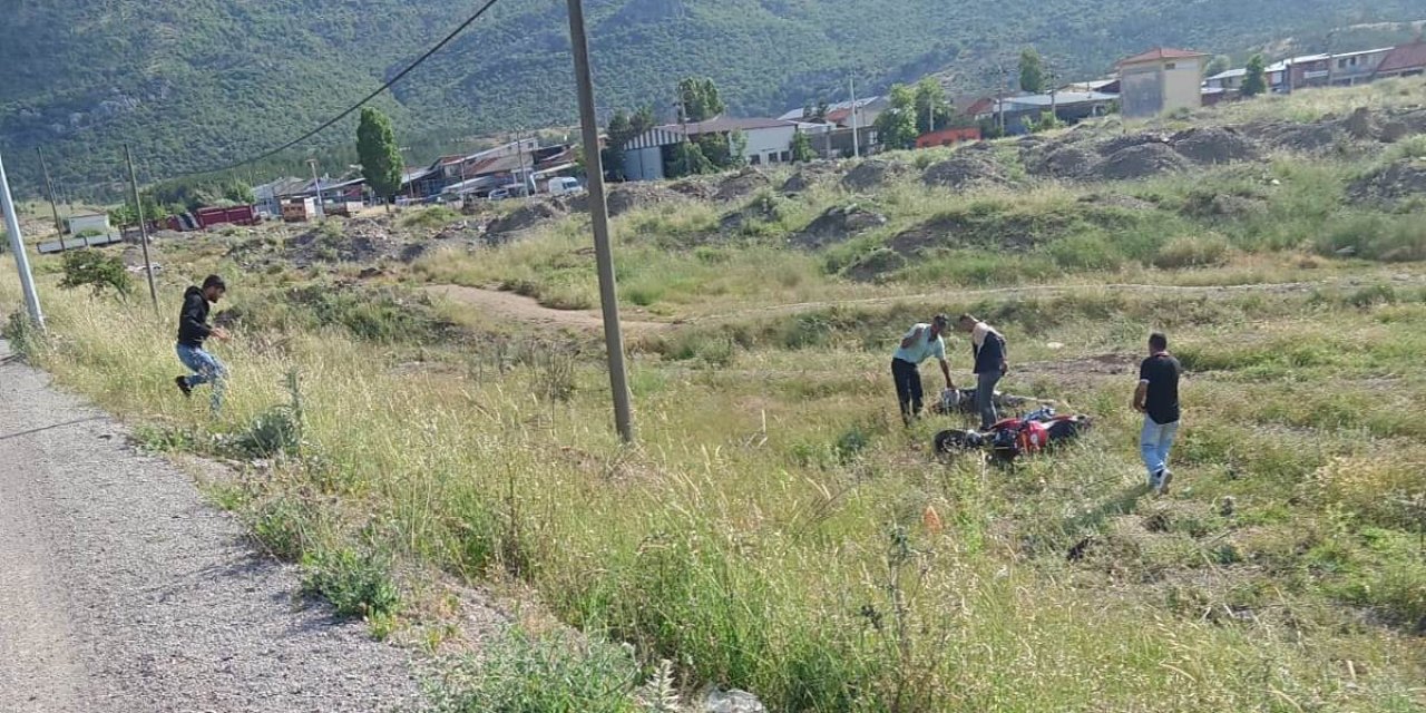 Seydişehir'de devrilen motosikletin sürücüsü yaralandı