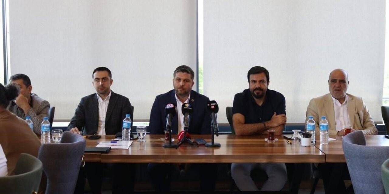 ’’Davutoğlu başkan olduktan sonra bizleri tasfiye etti’’