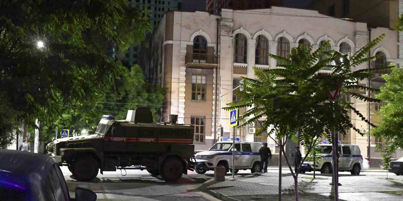 Wagner, Rus Güney Askeri Bölge Karargah binasını kuşattı