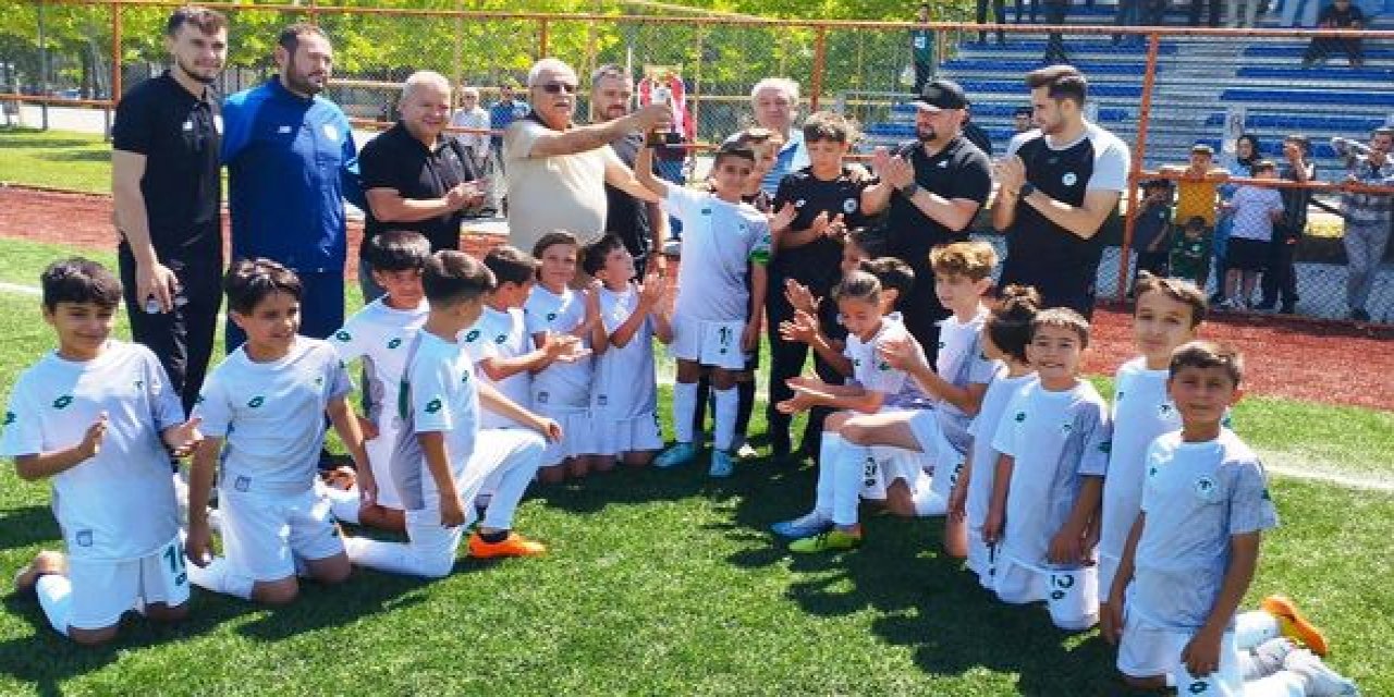 U11 Ligi şampiyonu Konyaspor